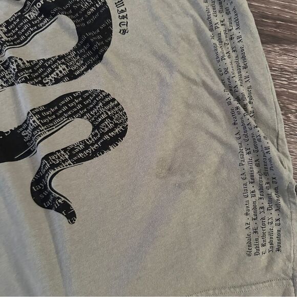 Taylor Swift Reputation Tour T shirt - Picture 8 of 8